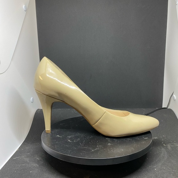 Franco Sarto Women's Howie Tan Heels EUC Size 9 - Picture 12 of 16